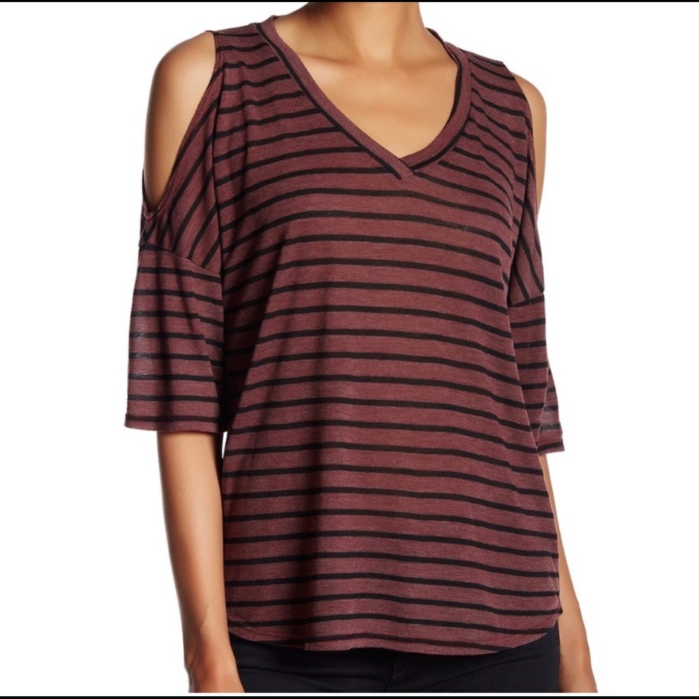 Off The Shoulder V-Neck Shirt
